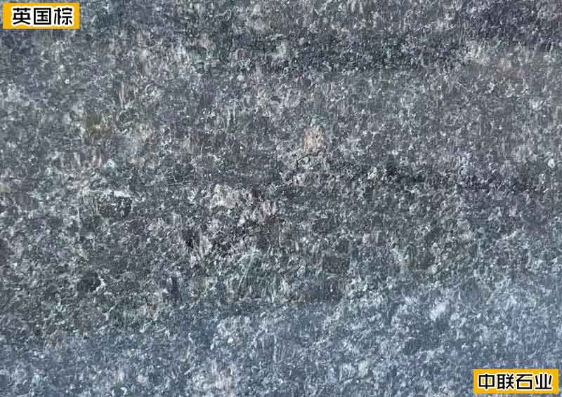 Ӣ